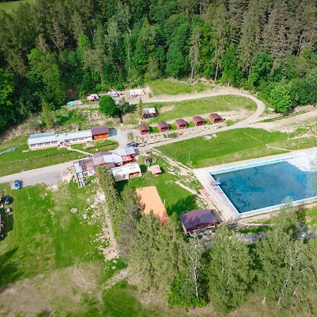 Karavan 1 V Arealu Koupaliste Bystre V Orlickych Horach Exterior photo