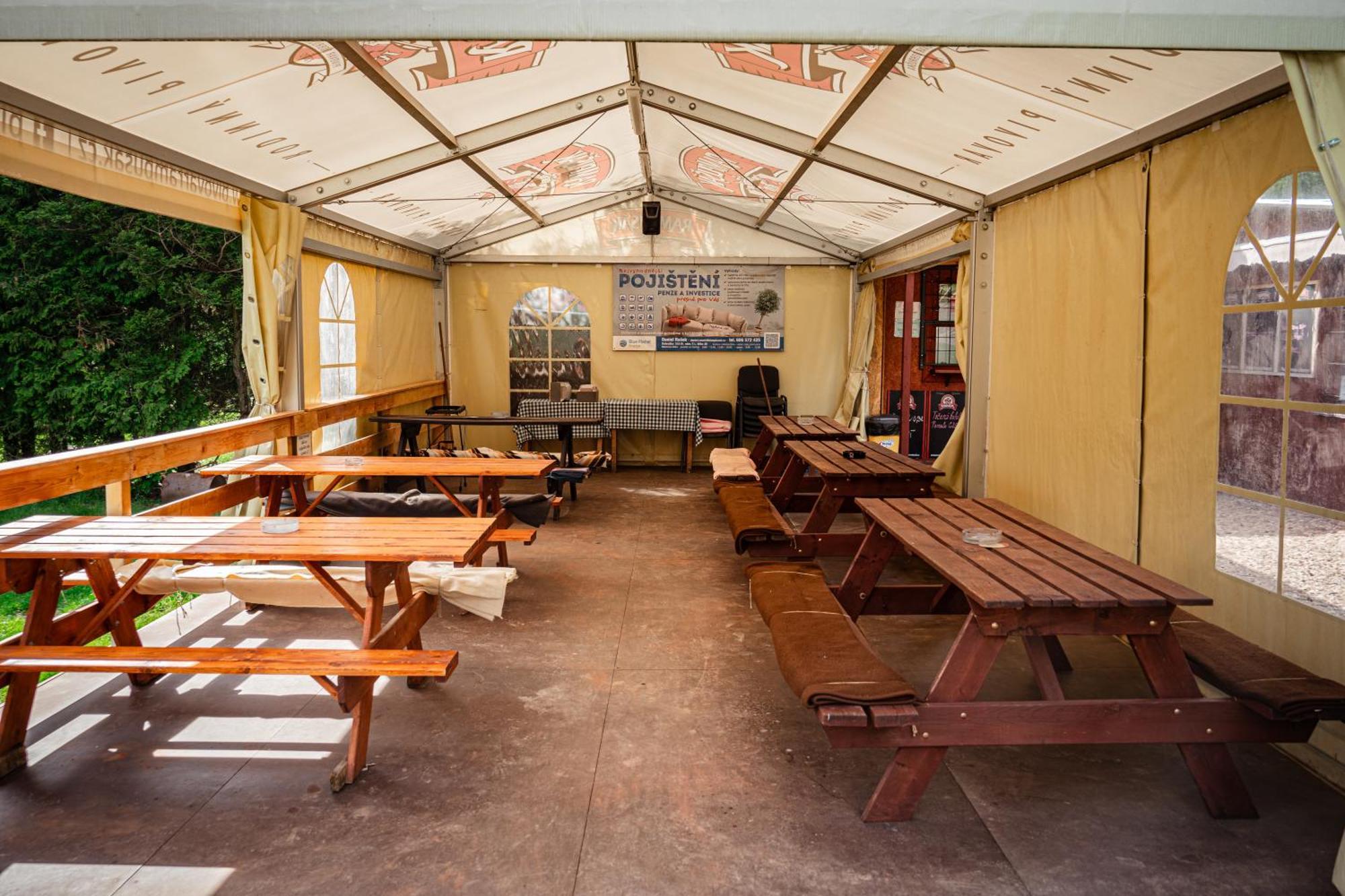 Karavan 1 V Arealu Koupaliste Bystre V Orlickych Horach Exterior photo